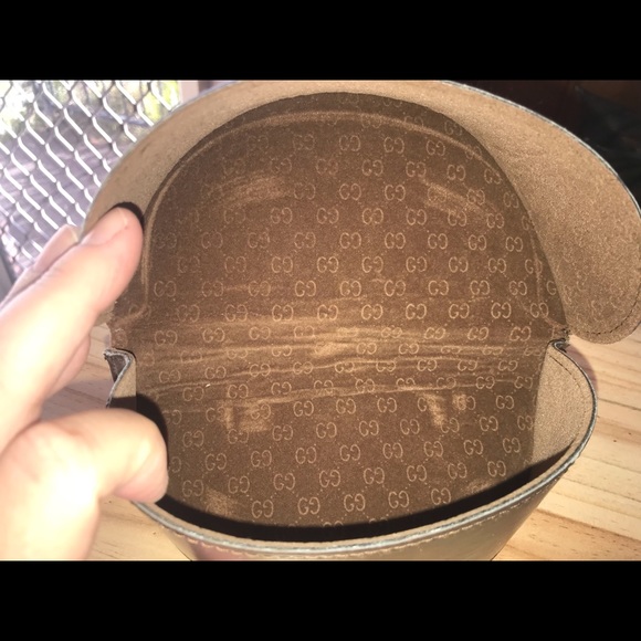 Gucci sunglasses new used condition - Picture 4 of 5